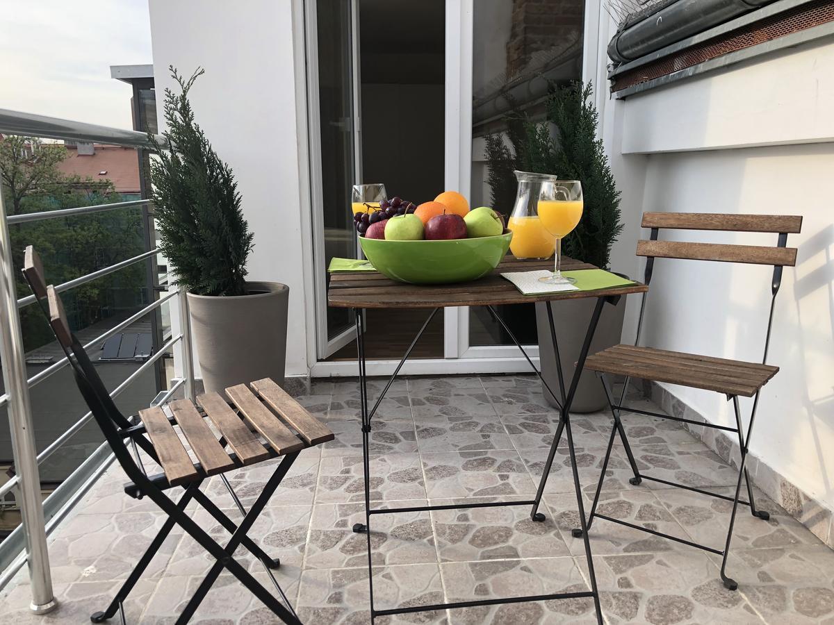 On The Top Apartments Prague Ngoại thất bức ảnh